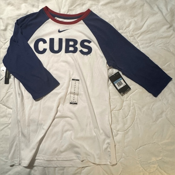 Nike “Cubs” baseball Tee, 3/4 length sleeves genuine Nike merch - Picture 1 of 4